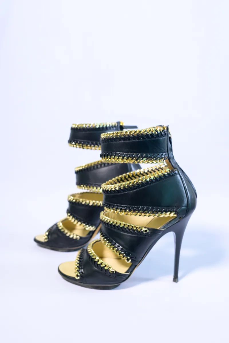 GIUSEPPE ZANOTTI LEATHER AND CHAIN HEELS